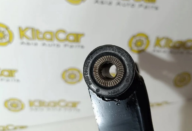 Рычаг передний нижний правый Geely Coolray новый