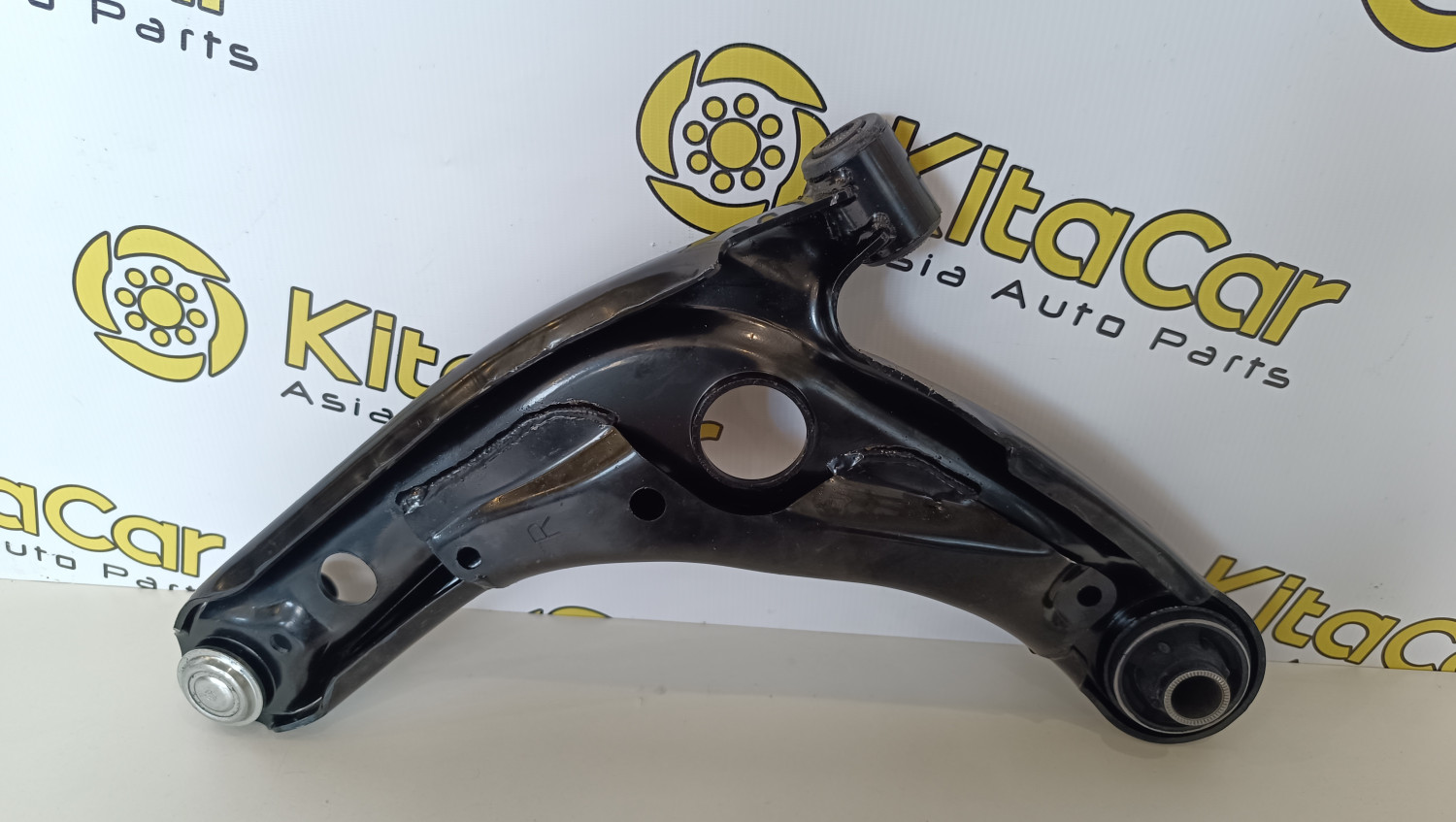 Рычаг передний правый Livan X3 Pro