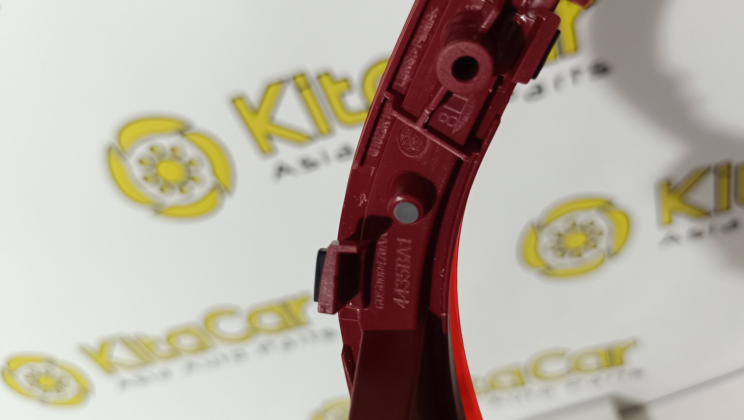 Отражатель заднего бампера правый Kaiyi E5