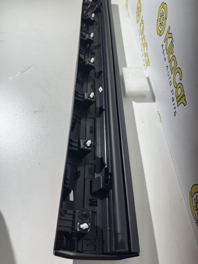 Накладка двери передняя правая Changan UNI-S Cs55 Plus НОВАЯ