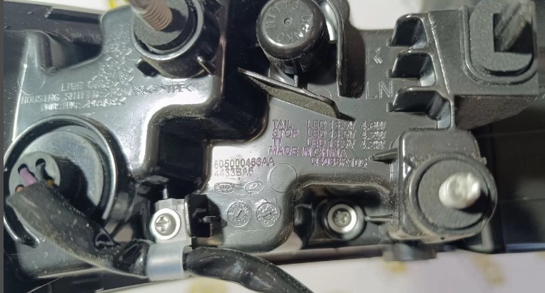 ФОНАРЬ ЗАДНИЙ ПРАВЫЙ НАРУЖНЫЙ   Kaiyi E5