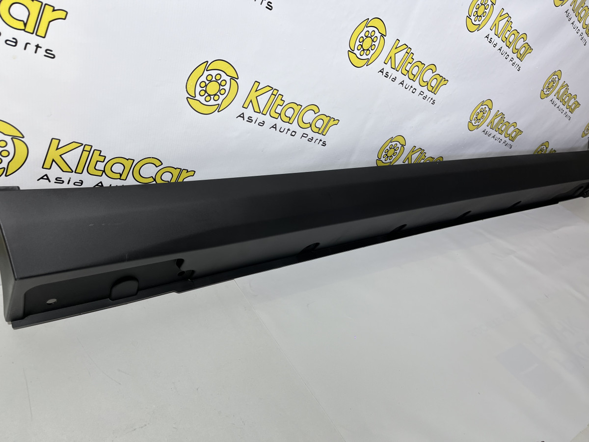 Накладка бокового порога в сборе правая Baic X35 НОВАЯ