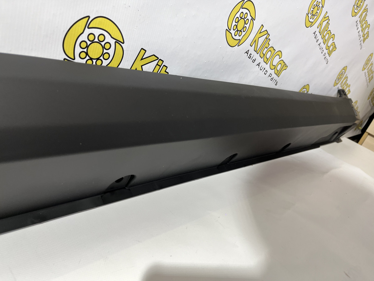 Накладка бокового порога в сборе правая Baic X35 НОВАЯ