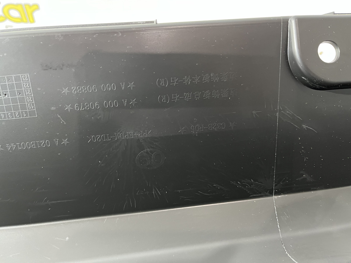 Накладка бокового порога в сборе правая Baic X35 НОВАЯ