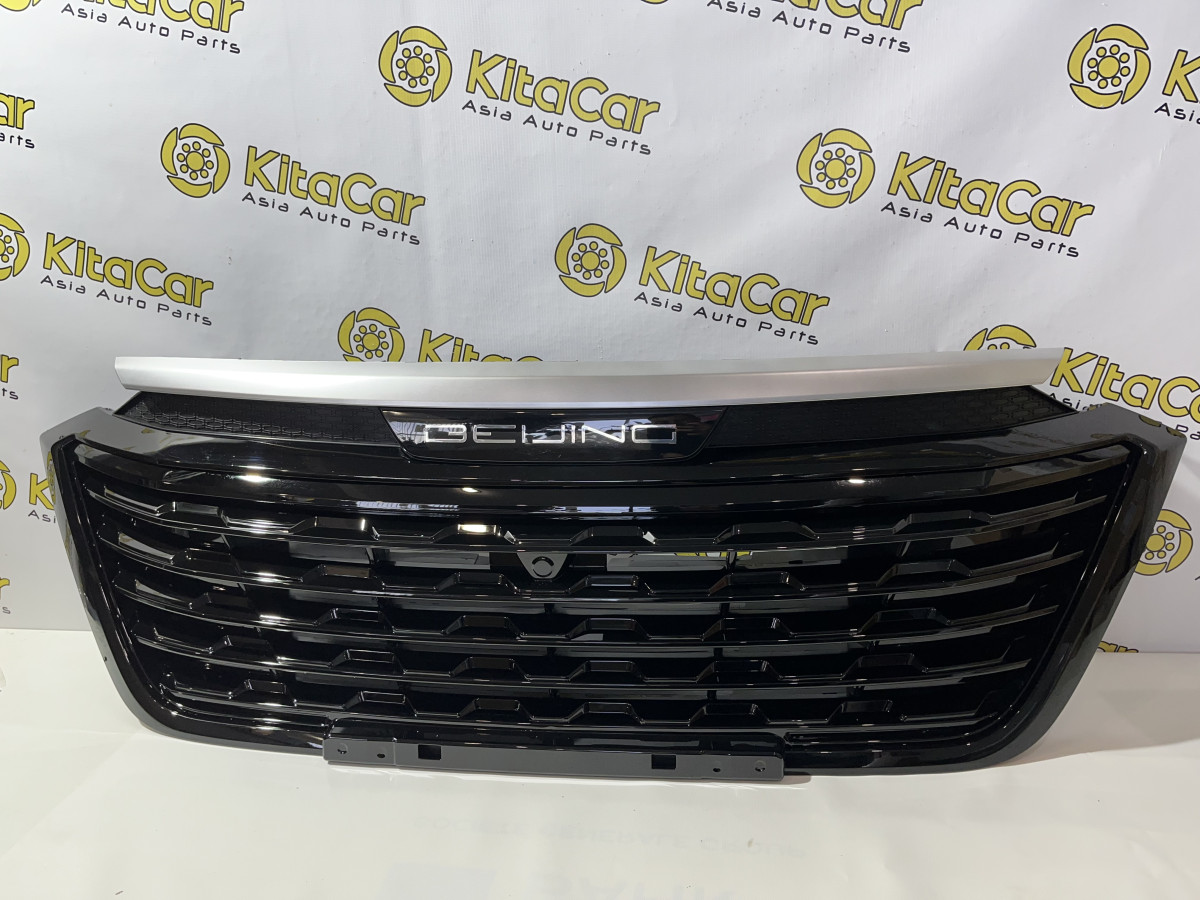 Решетка радиатора верхняя в сборе baic X35 новый