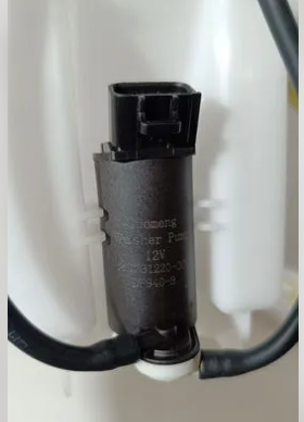 Бачок стеклоомывателя в сборе с насосом Coolray