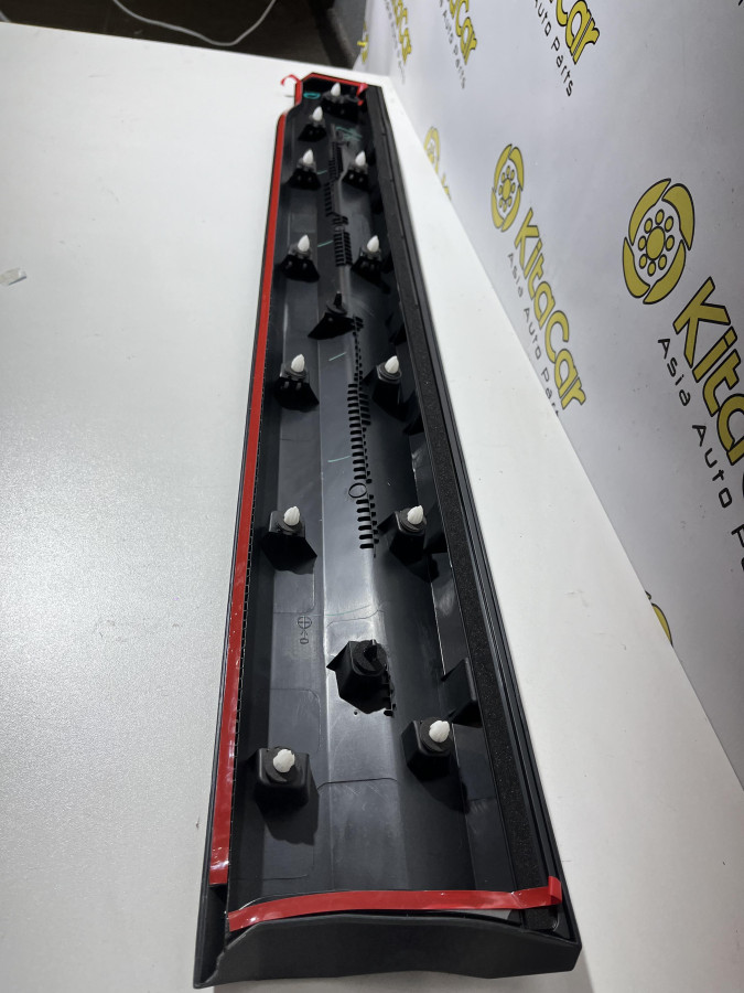 Накладка двери передней левой Geely Coolray A3 NEW НОВАЯ