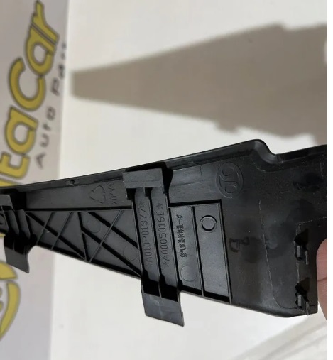 НАКЛАДКА ЖАБО ПРАВАЯ BAIC X35 A00050160