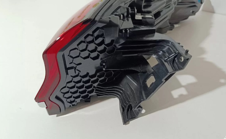 Задний левый наружный фонарь Geely Atlas Pro новый