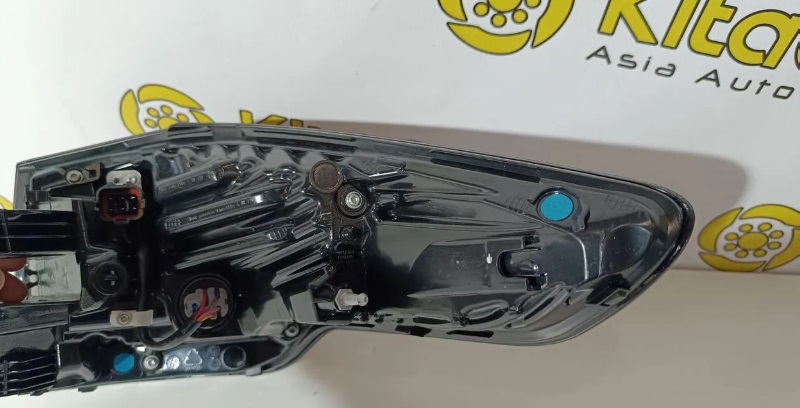 Задний левый наружный фонарь Geely Atlas Pro новый