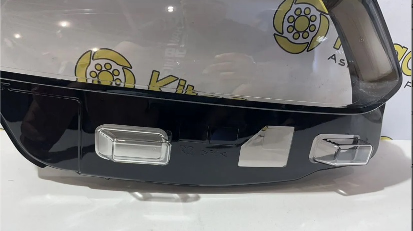 Стекло фары правое Geely Tugella новое