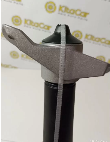 Задний правый амортизатор в сборе Geely Monjaro новый