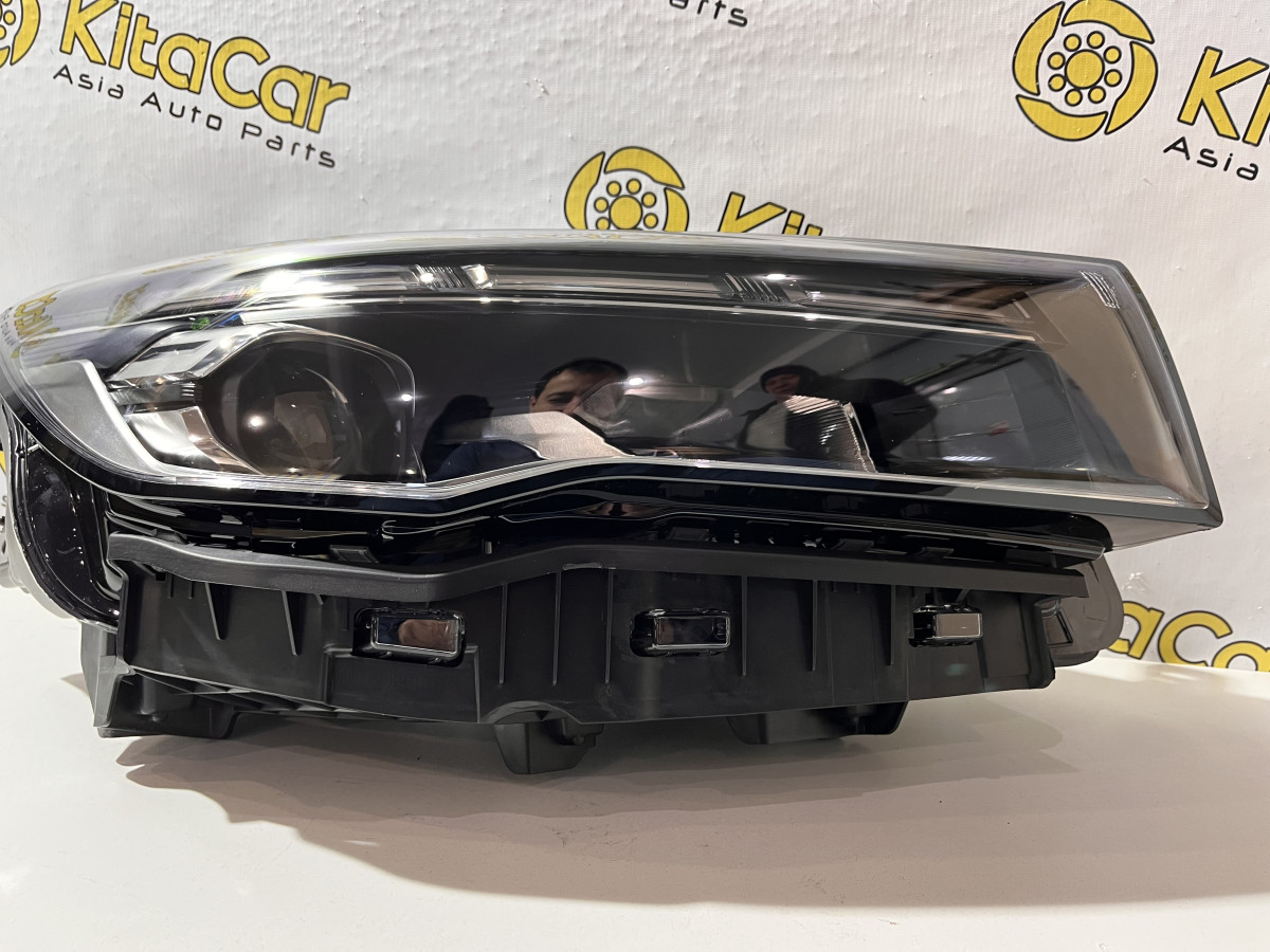 Фара передняя правая Geely Emgrand NEW SS11 новая