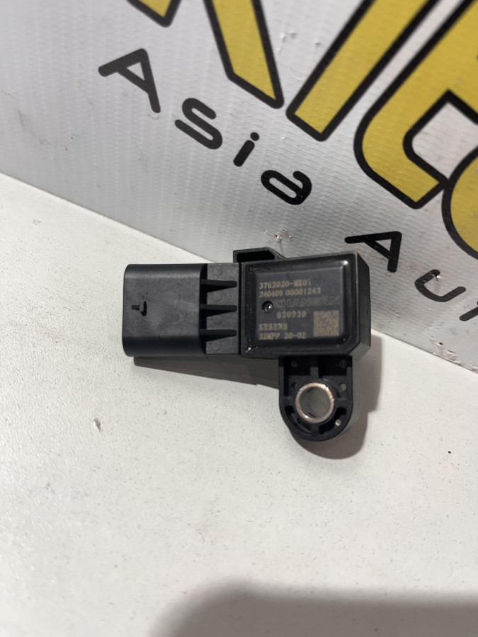 Датчик температуры и давления Changan новый